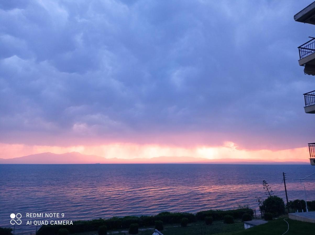 Sunset Apartment إبانومي المظهر الخارجي الصورة